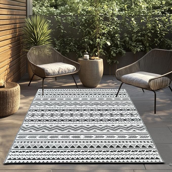 WILDROOTS 8x10 Feet Black and White Plastic Outdoor Rug, Stain Resistant Waterproof Reversible Outdoor Patio Rug, Fade Resistant Camping Rug