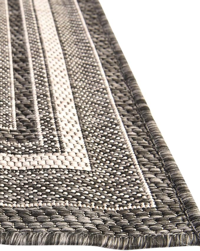 Unique Loom Outdoor Border Collection Area Rug - Soft Border (3' 3" x 5' 3" Rectangle, Black/ Ivory)