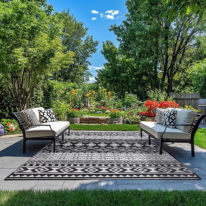 WILDROOTS 5x8 Feet Black and White Plastic Outdoor Rug, Stain Resistant Waterproof Reversible Outdoor Patio Rug, Fade Resistant Camping Rug